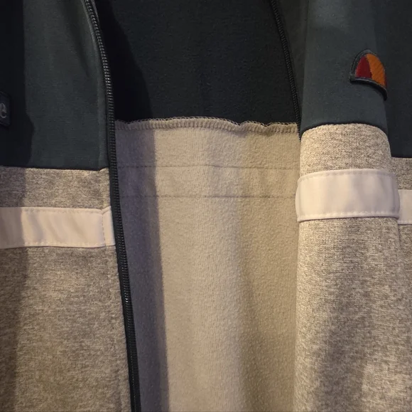 Ellesse Ttack Jacket In Medium - Picture 7 of 7